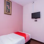 Oyo 44026 98 Hotel