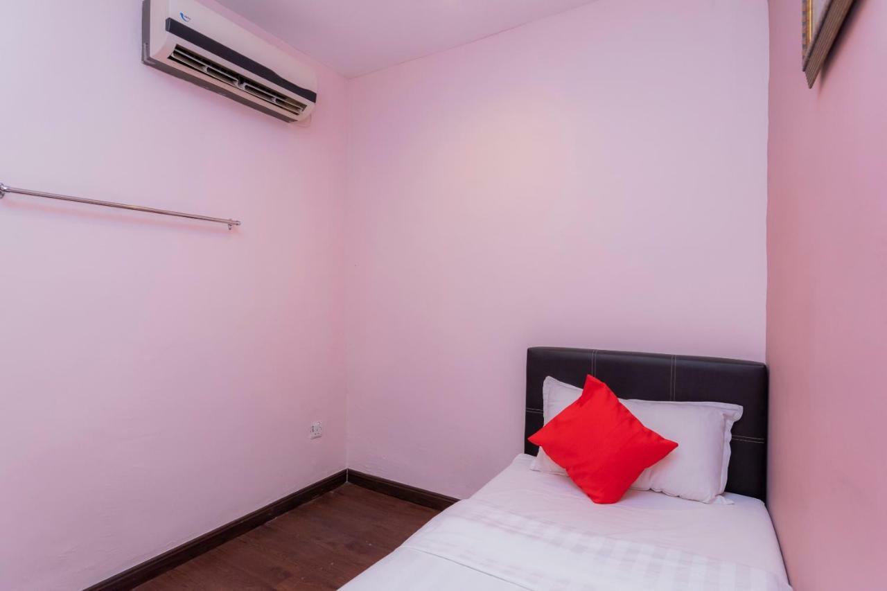 Oyo 44026 98 Hotel Johor Bahru