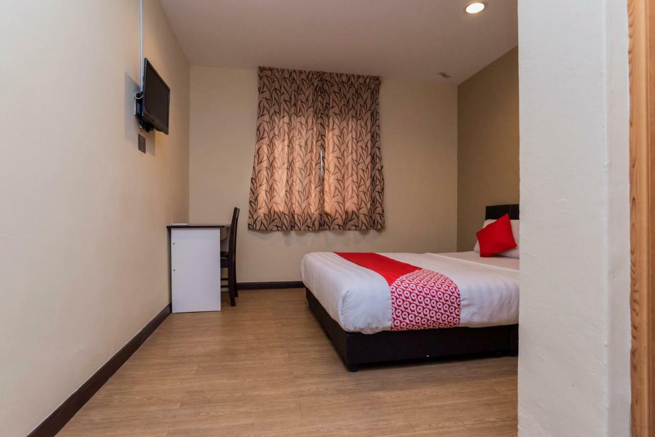 Oyo 44026 98 Johor Bahru
