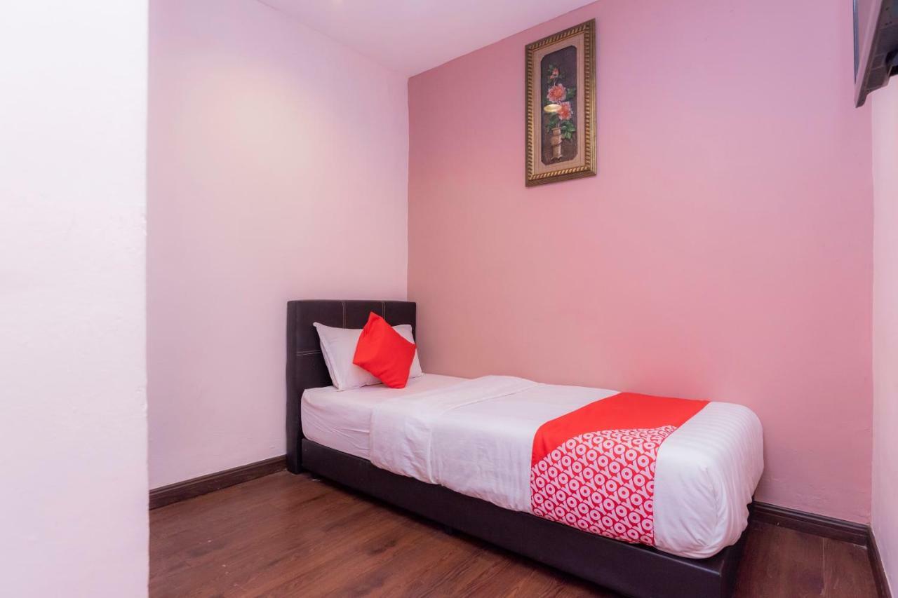 Oyo 44026 98